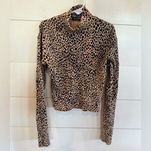 Brandy Melville leopard crop top long sleeve size 3 high neck